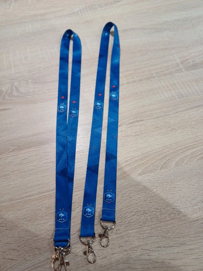 Lot de 2 cordons officiel fff