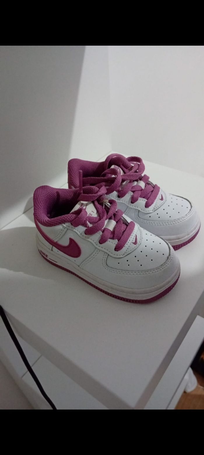 Basket mixte violette nike air taille 22 - photo numéro 2