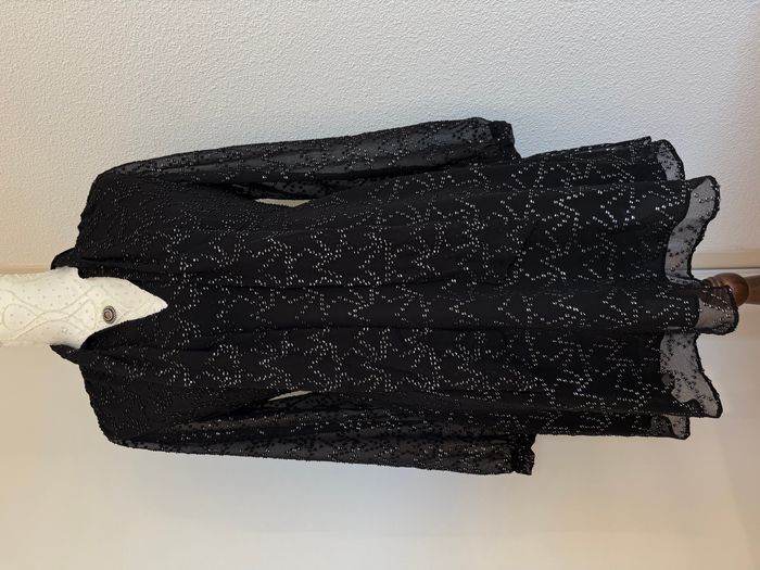 🌟 Robe noire à étoiles en strass – Claudie Pierlot – Taille 36 (Neuve avec étiquette) 🌟 - photo numéro 2