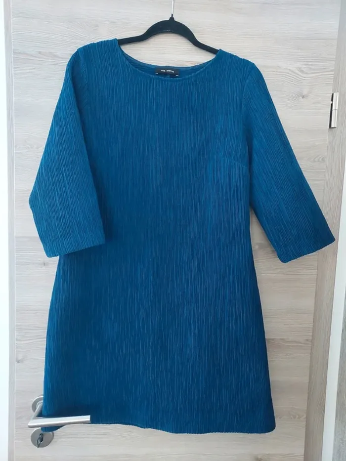 Robe cop copine