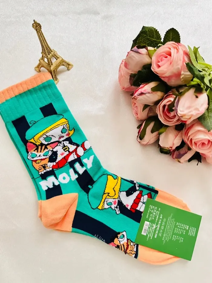 🇰🇷Chaussettes fantaisie MOLLY vertes et orange, motif personnage avec chat tigré – Taille 36-40 - photo numéro 2