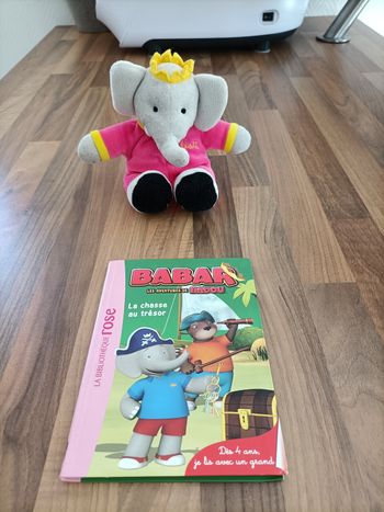 Livre la chasse au trésor de Babar + peluche Céleste