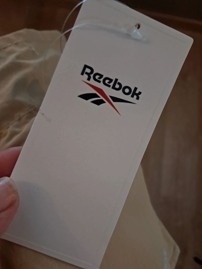 Sacoche Reebok neuve avec étiquette - photo numéro 4