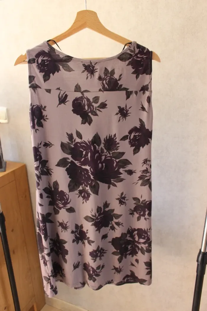 👗 Robe gris à fleur, Stéréo maman 📌 - photo numéro 2