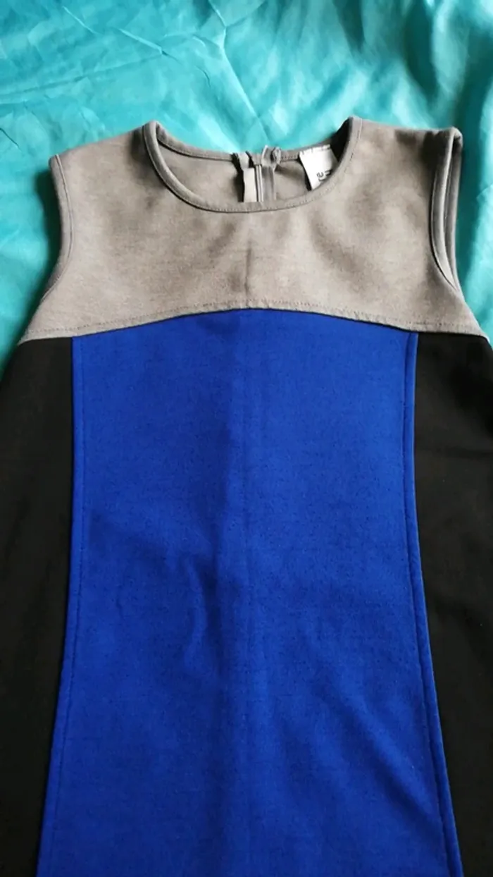 Robe sans manches - photo numéro 2