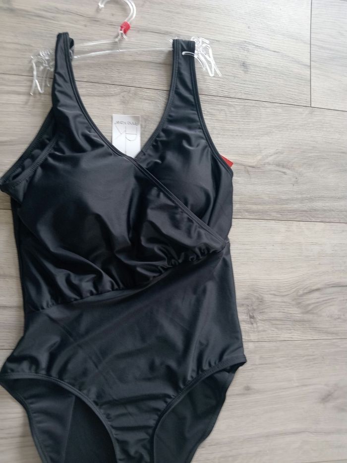 Maillot de bain 1 pièce taille 38 - photo numéro 3