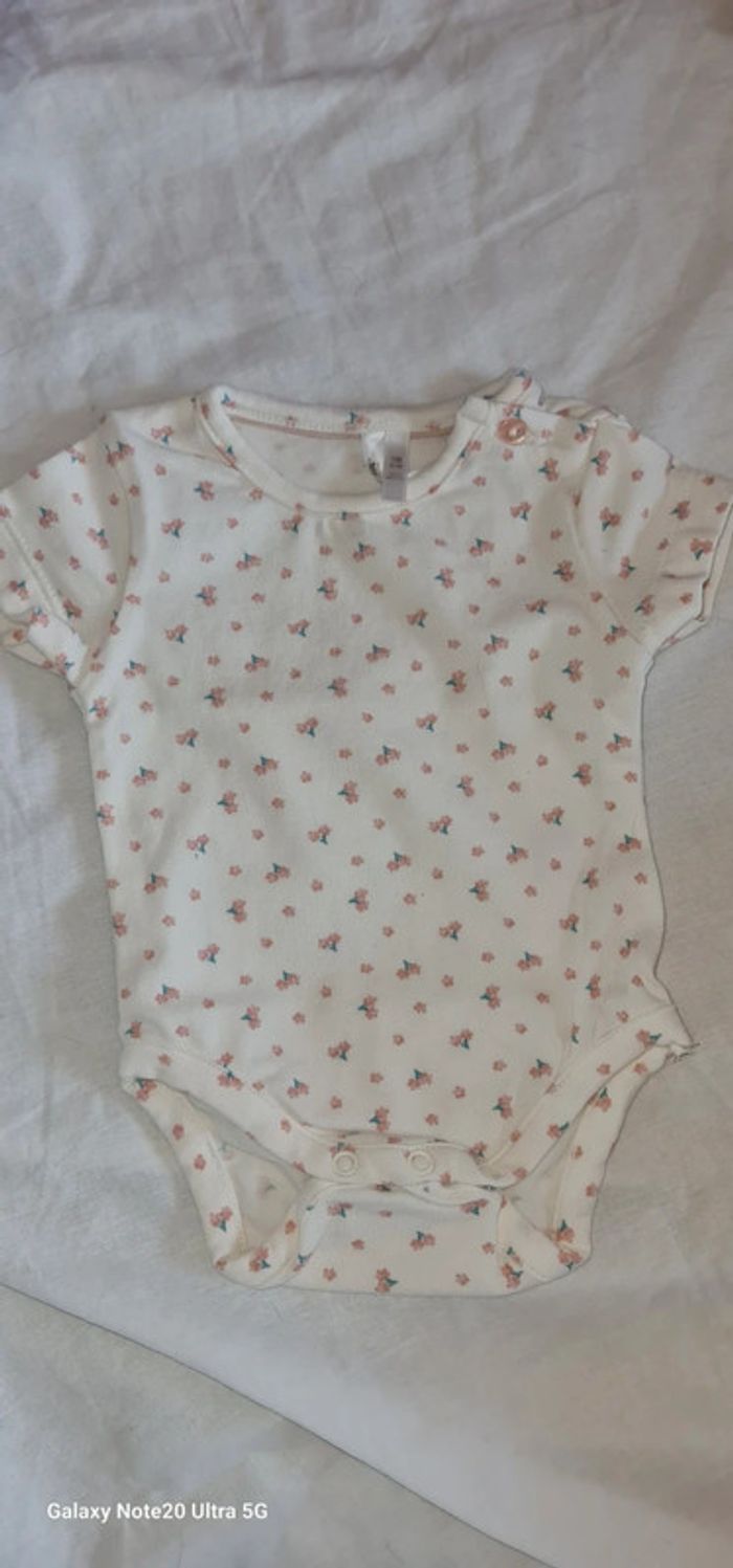 Barboteuse avec son body assorti 1mois - photo numéro 4