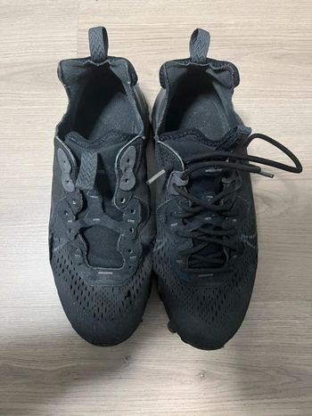 Nike react noir