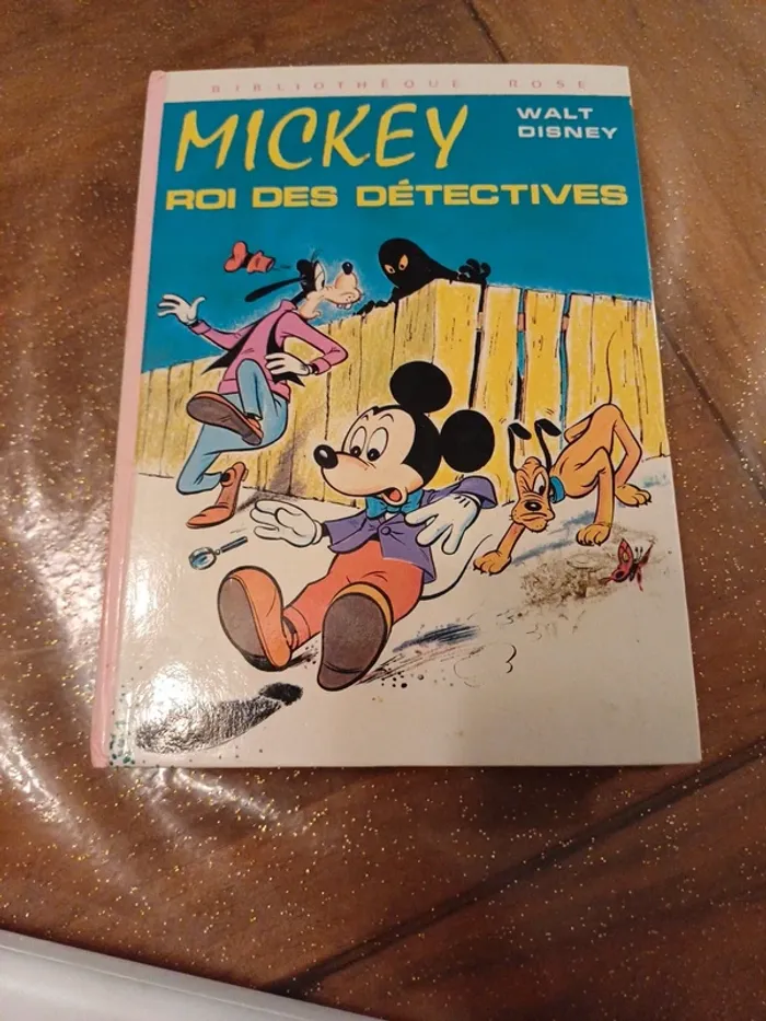 Mickey roi des détectives