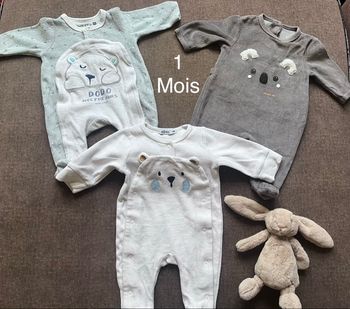 Lot pyjamas 1 mois