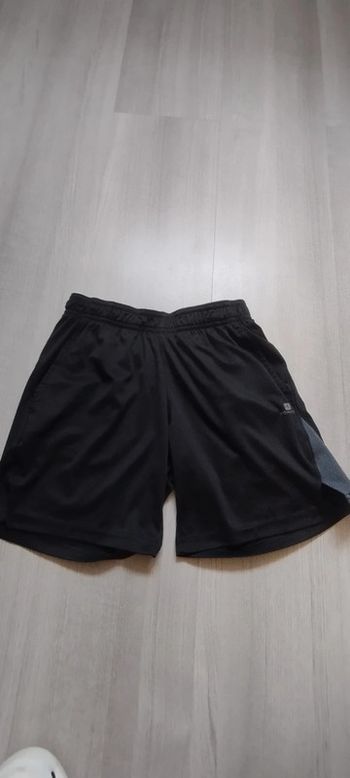Short 8 A