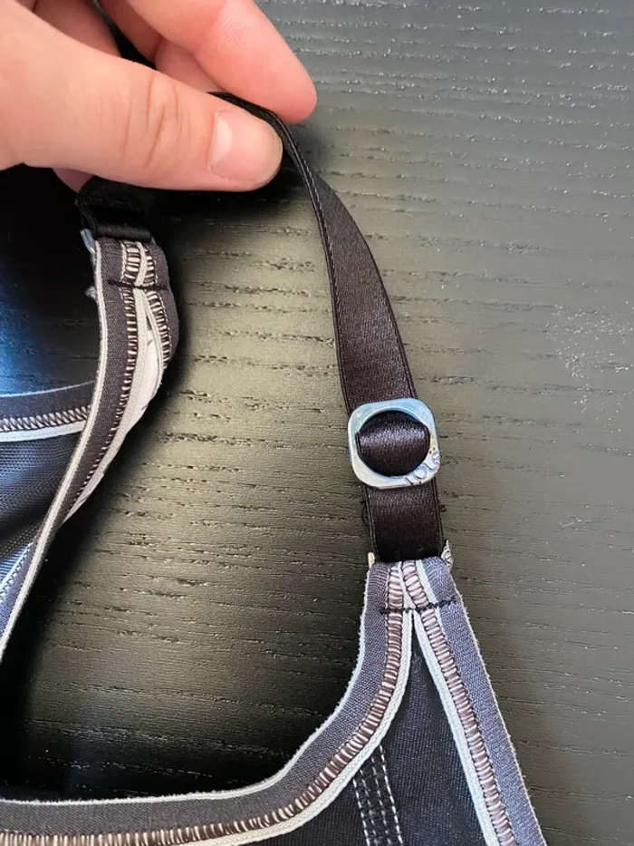 Brassière de sport lolë - photo numéro 4
