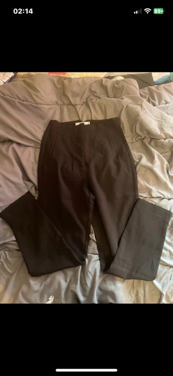 Pantalon tailleur noir classique – chic & intemporel