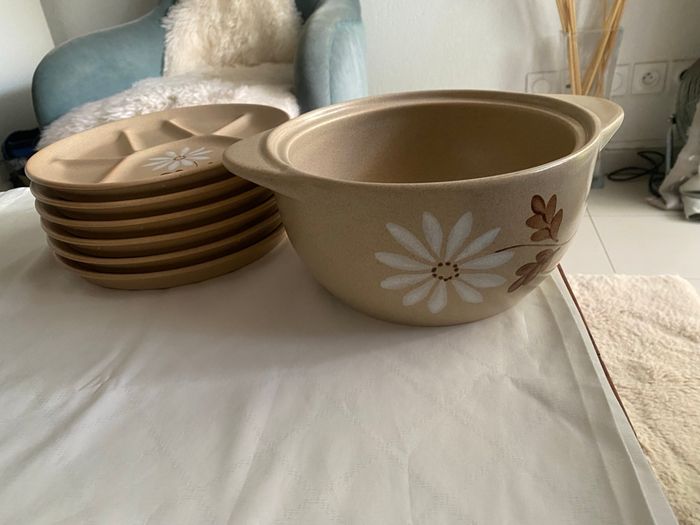 Service à fondue vintage Saint- Amand - modèle Automne - 6 assiettes + soupière - état excellent - photo numéro 2