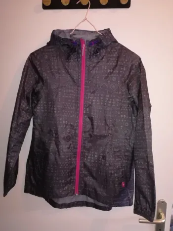 K-way de sport femme, Quechua, taille S, très bon état