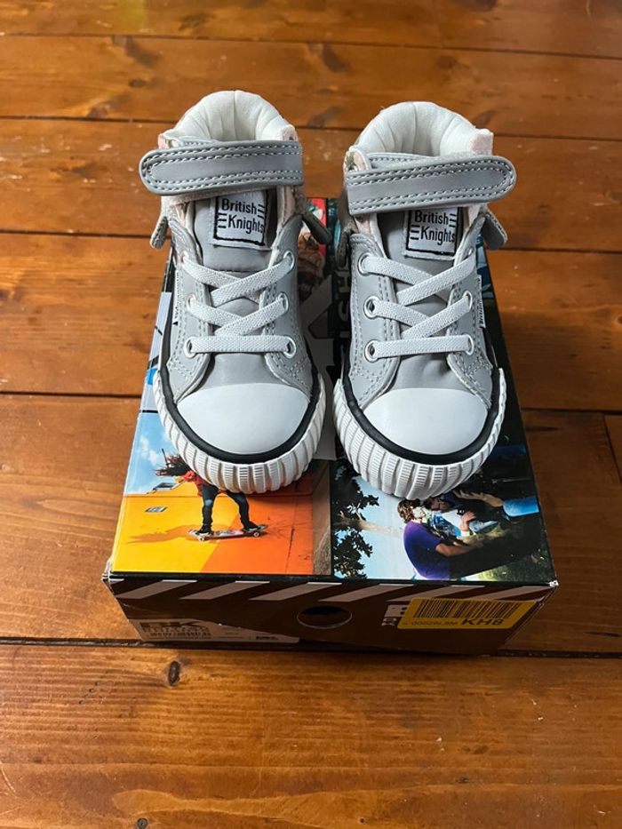 Chaussures baskets tennis bébé fille