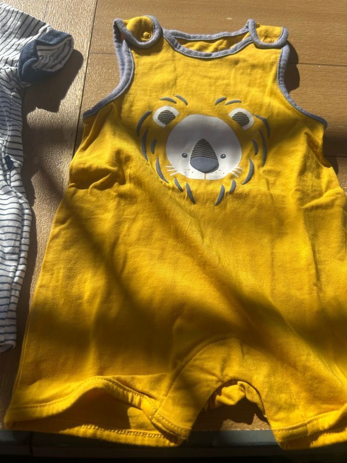 Lots de 3 bodies obaibi - photo numéro 8