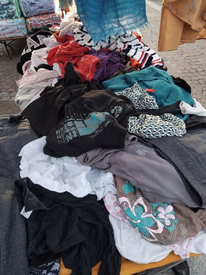 Lot vêtements enfants  femme homme été hiver neuf et occassion 1000 pieces - photo numéro 8