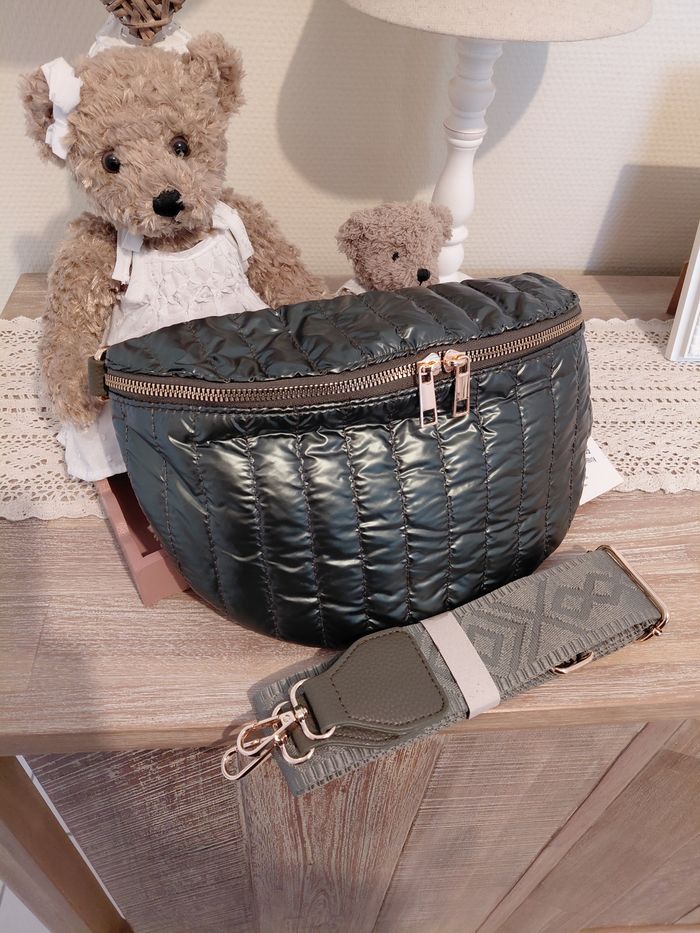 Banane doudoune kaki neuve