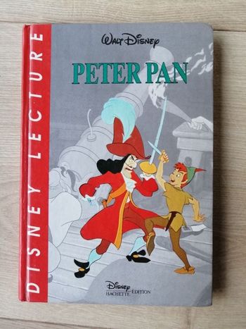 Livre Peter Pan de Walt Disney en bon état