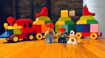 set LEGO Duplo train avec figurines et chien