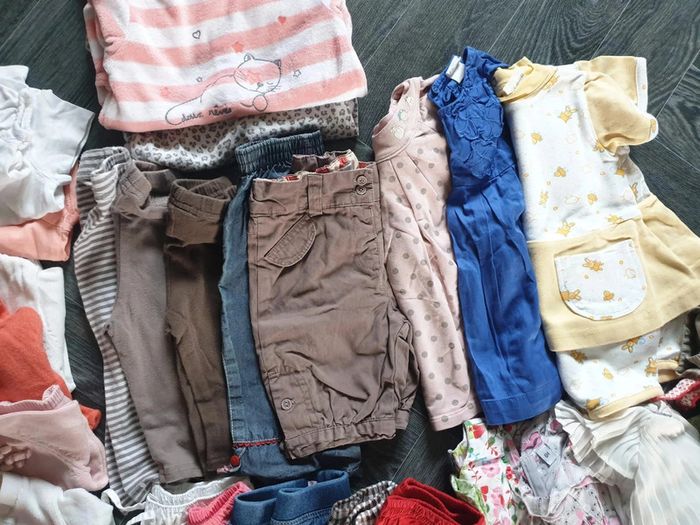 Lot de 31 vêtements été fille 6 mois - photo numéro 3