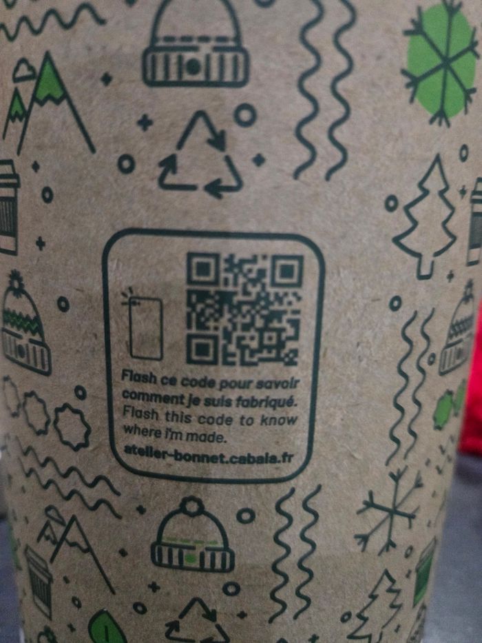 Cabaïa bonnet doublé adulte chaud avec 3 pompons dans sa boîte - photo numéro 6