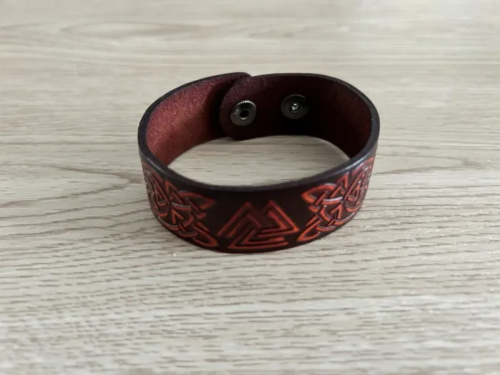 Bracelet Manchette en Cuir Celtique Neuve