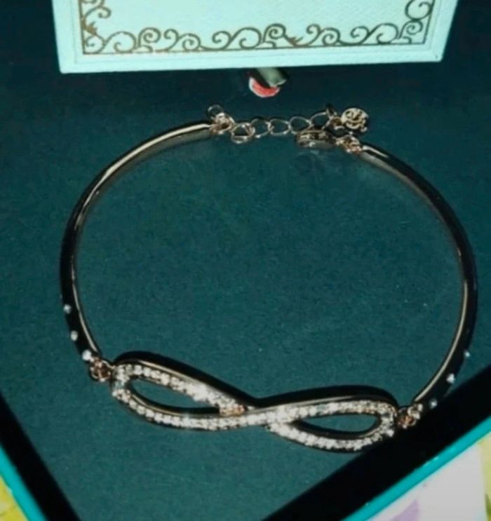 Bracelet neuf