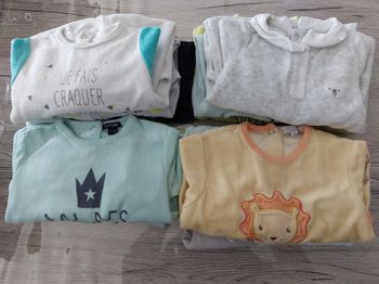 Lot pyjamas 6 mois