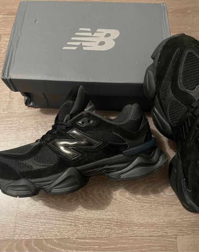 New balance 9060 noir taille 36 neuf jamais porté dans la boîte - photo numéro 3