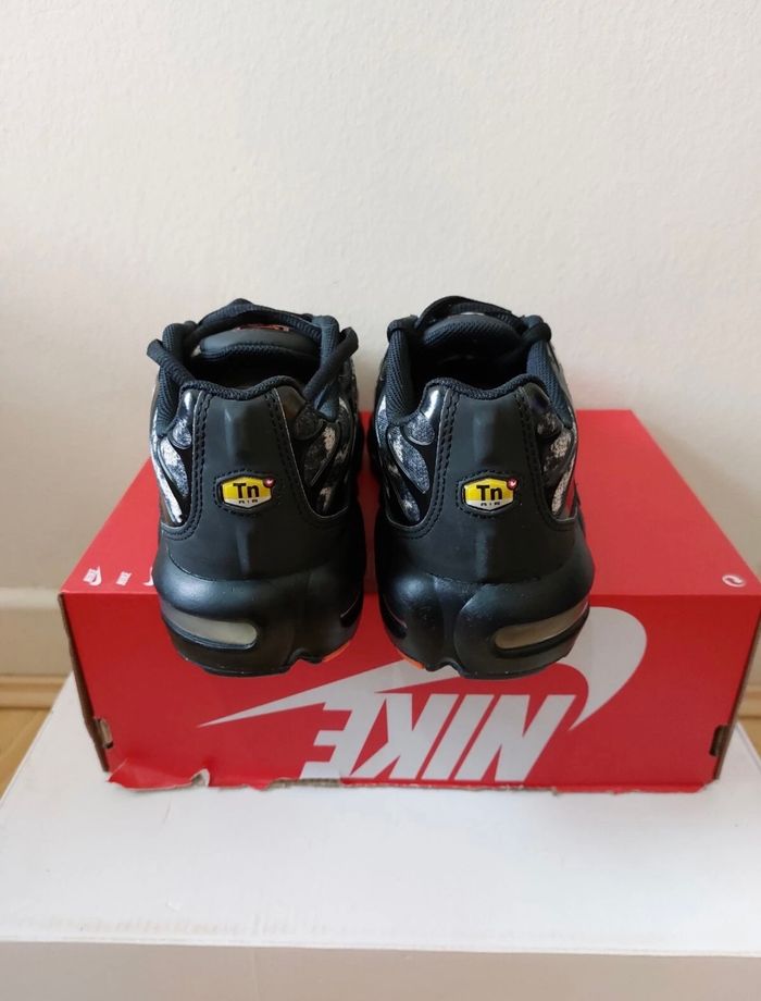 Nike Tn militaire camo noir gris orange 44 - photo numéro 4