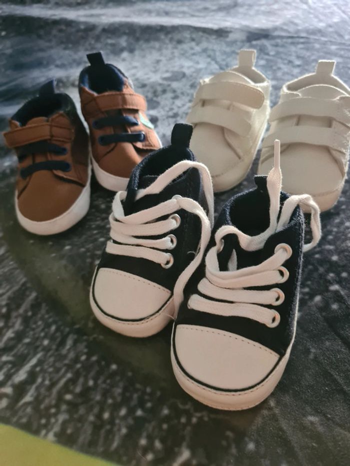 Lot de chaussures bébé - photo numéro 2
