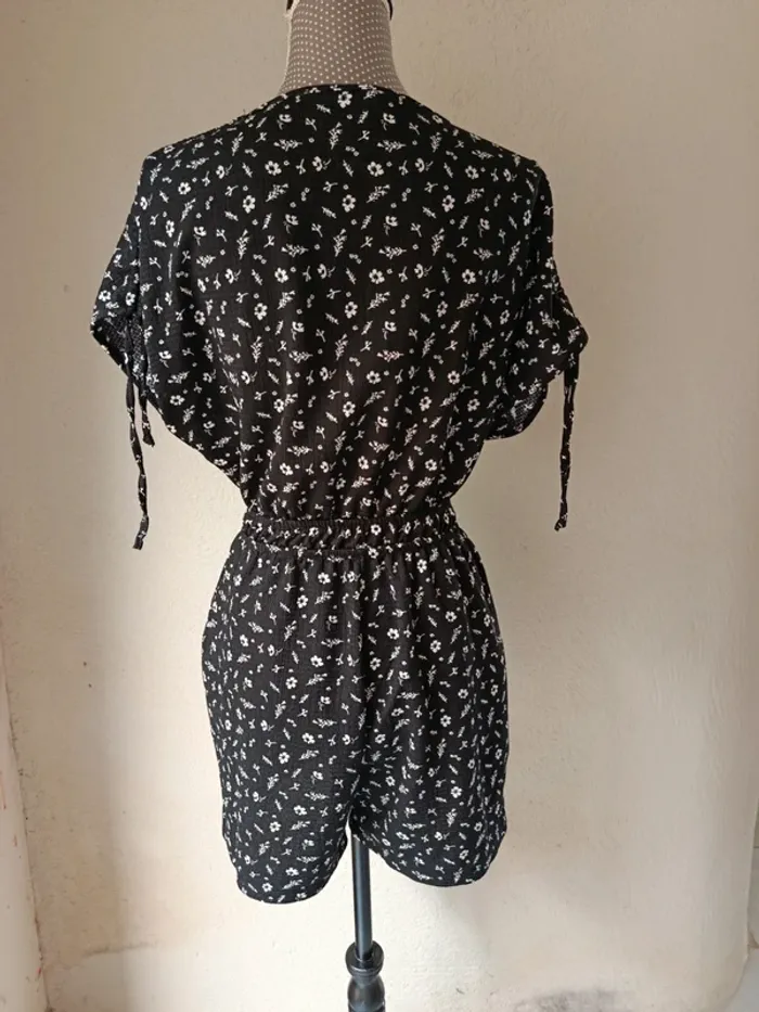 Combishort noir fleuri Taille S Kiabi - photo numéro 5