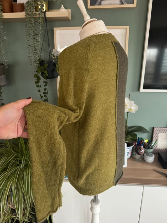 Très jolie pull Zara en maille légère et fluide taille L vert kaki pistache - photo numéro 3