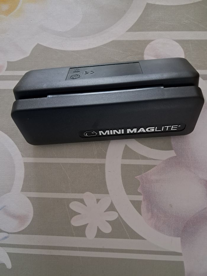 Boîte à lunettes - photo numéro 8