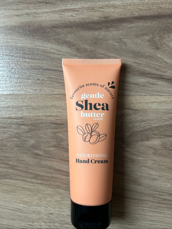 Crème pour les mains Neuve Favourite scents of nature - photo numéro 2