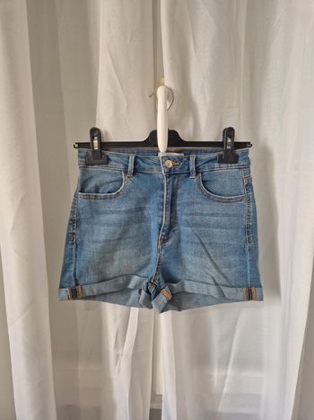 Short jeans