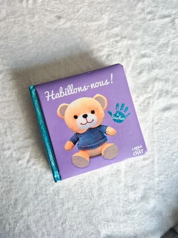 Livre Habillons nous
