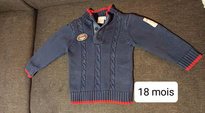 Pull Cadet Rousselle taille 18 mois