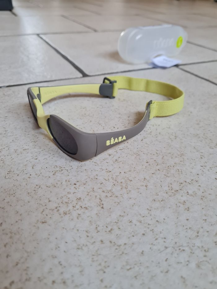 Lunette de soleil bébé béaba 4 à 12 mois neuf - photo numéro 4