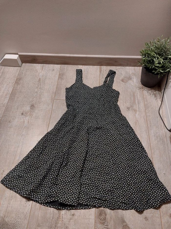 Robe d'été avec sa gilet - photo numéro 2