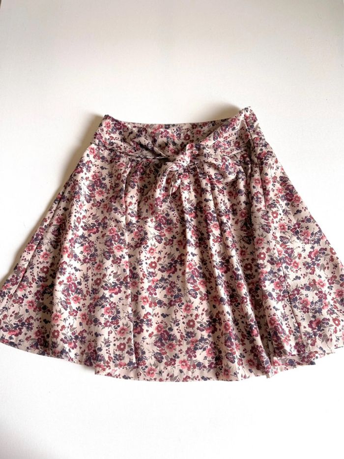 Jupe Monoprix “autre ton” fleurie taille 36 jamais portée