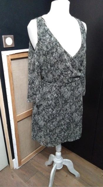 Robe Zara noir et blanc t 38 neuve