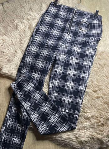 Pantalon à carreaux noir gris et blanc, anneau à la ceinture Jennyfer Taille S / 36