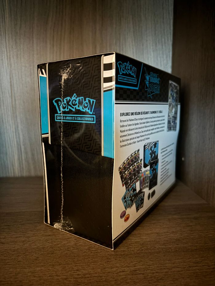 ETB POKEMON EV10.5 Foudre noire - photo numéro 2