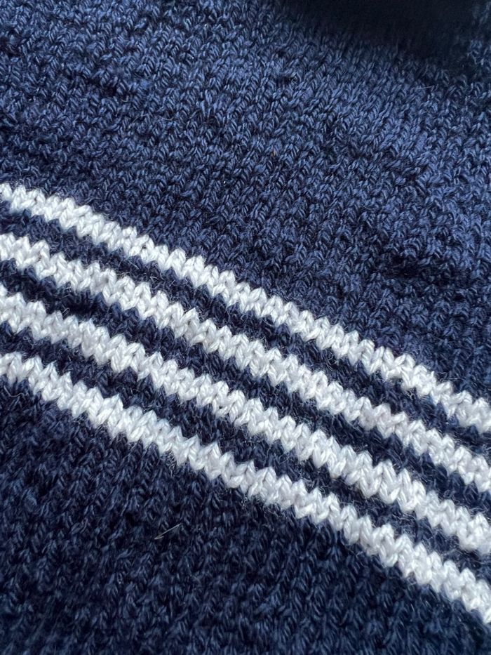 Pull en laine tricoté taille 18-24 mois - photo numéro 2