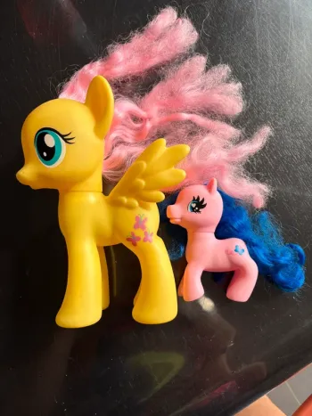 Lot 2 poneys my little pony