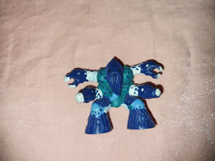 Figurine gormiti LIKASAU - photo numéro 2