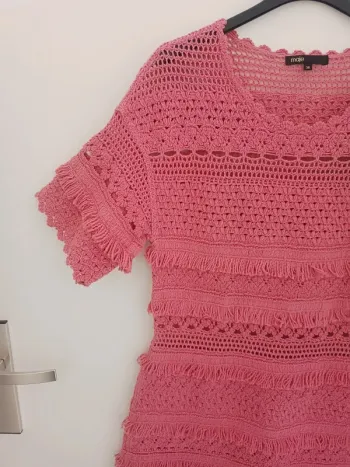 Robe courte en mailles crochet rose et franges Taille 38 Maje En très bon état